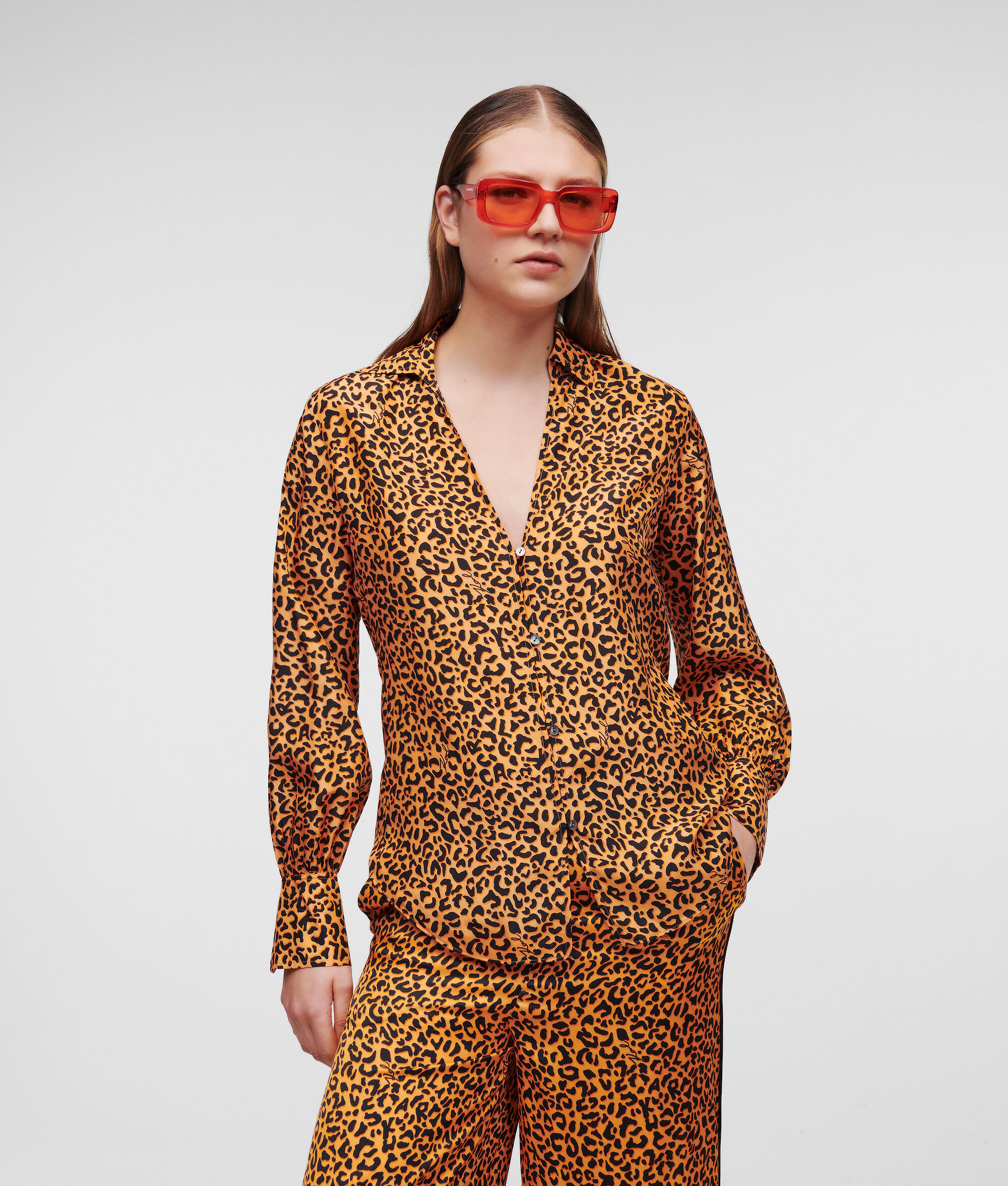 (image for) Cool LEOPARD-PRINT SILK BLOUSE